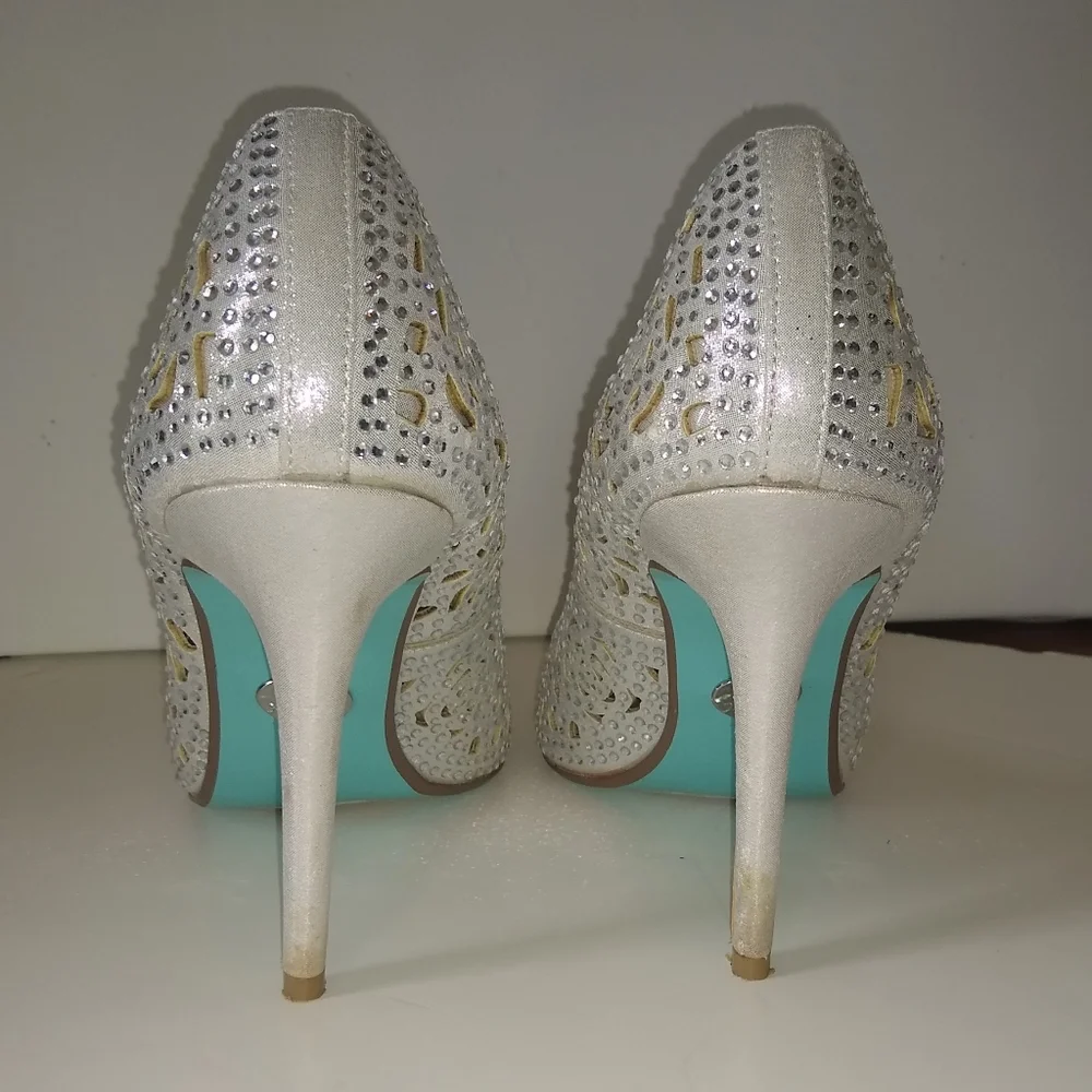 Blue by Betsey Johnson Elsa heel pumps rhinestone